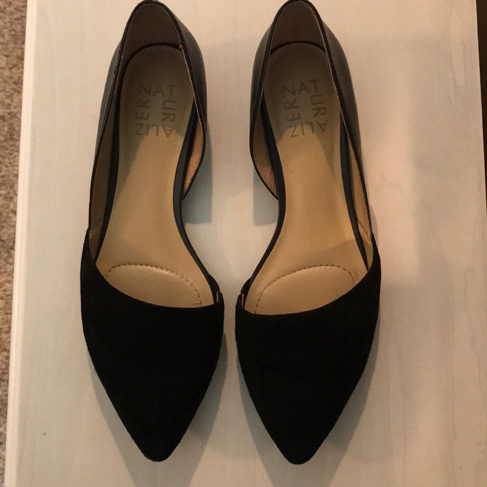 Black Dress Flats. Like new! Sz.7